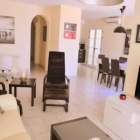 Playa Blanca Sleeps 6 Pool Wifi T691303 Willa Playa Blanca (Lanzarote)