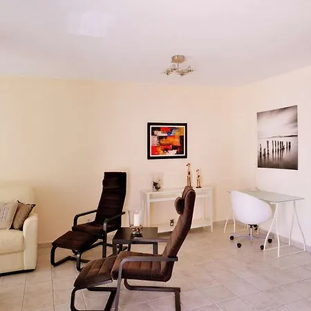 Playa Blanca Sleeps 6 Pool Wifi T691303