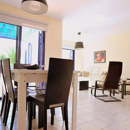 Playa Blanca Sleeps 6 Pool Wifi T691303 Willa Playa Blanca (Lanzarote)